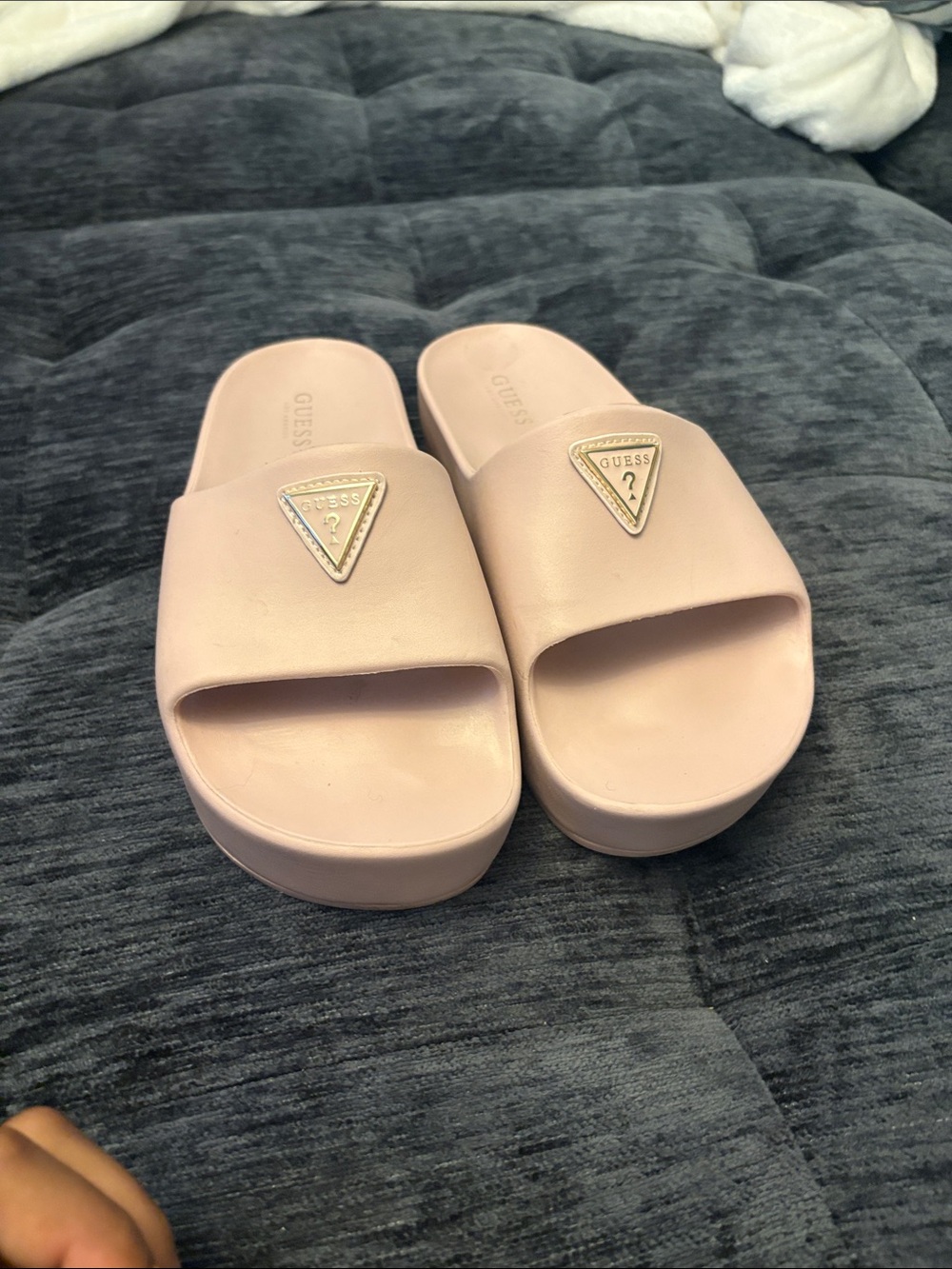 GUESS Women's Blush Pink Slide Sandals with Logo Accent